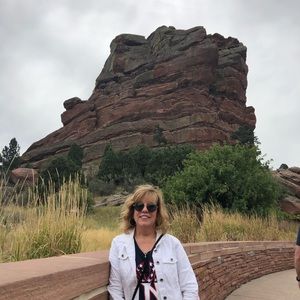 Meet your Posher, Debra